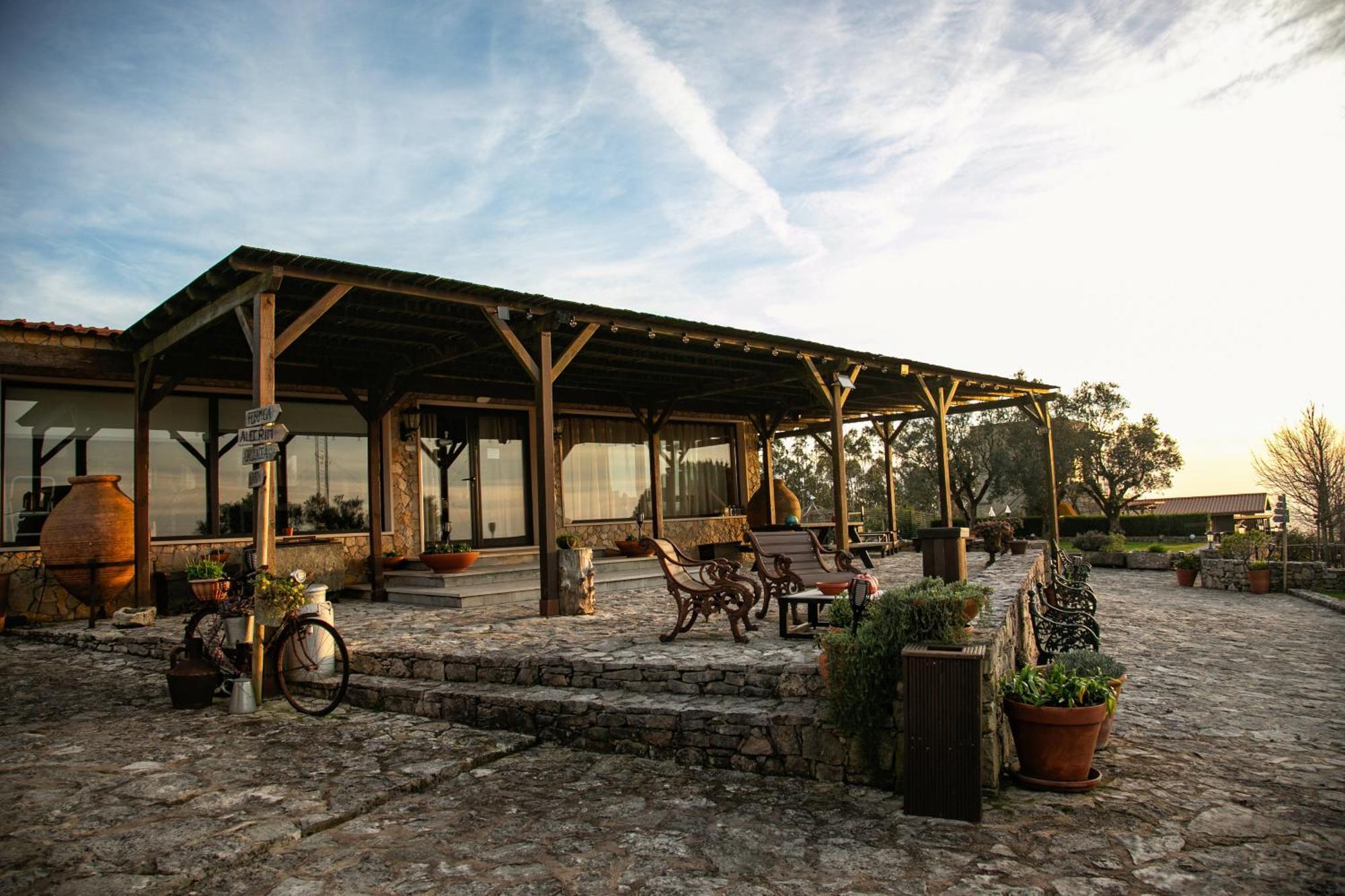Casas Da Gralha Bed & Breakfast Turquel Exterior photo