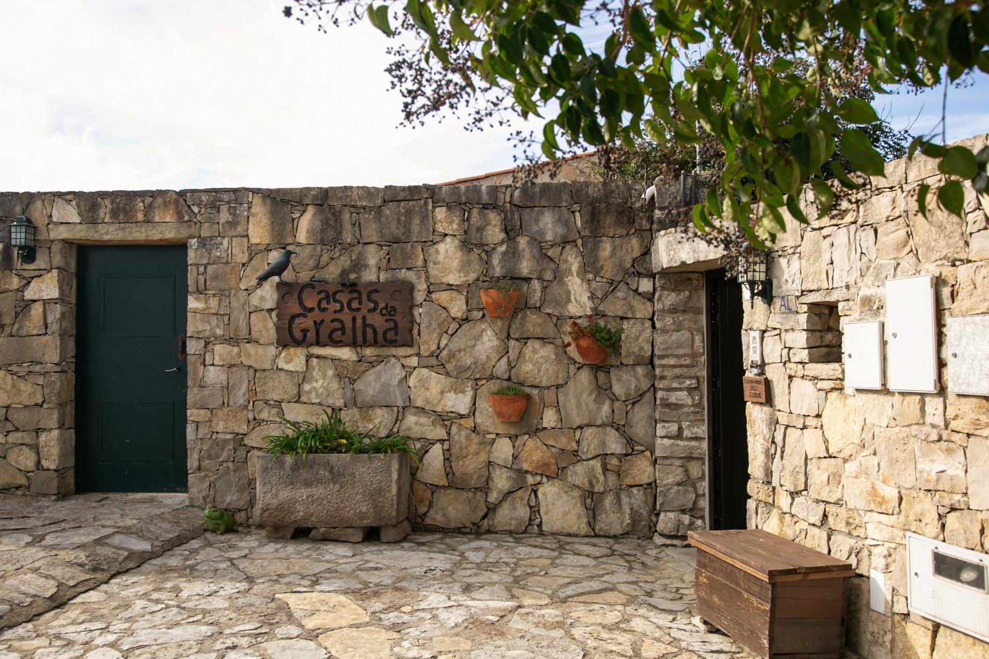 Casas Da Gralha Bed & Breakfast Turquel Exterior photo