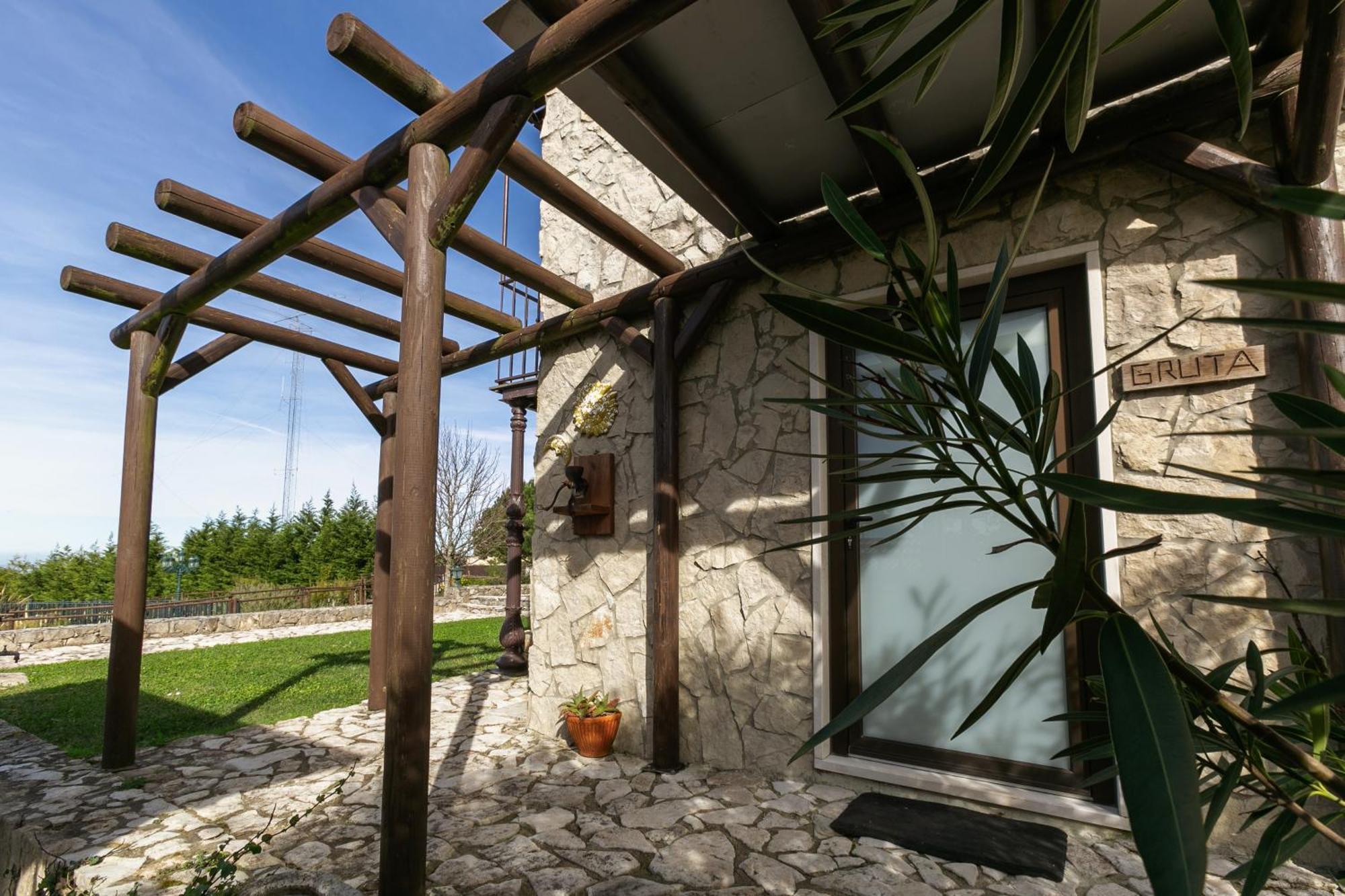 Casas Da Gralha Bed & Breakfast Turquel Room photo